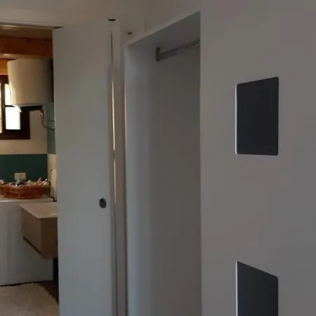 Tina Castellammare del Golfo